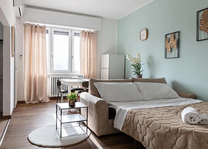 Zona Citylife Ampio Per 5 Con Balcone Mediolan