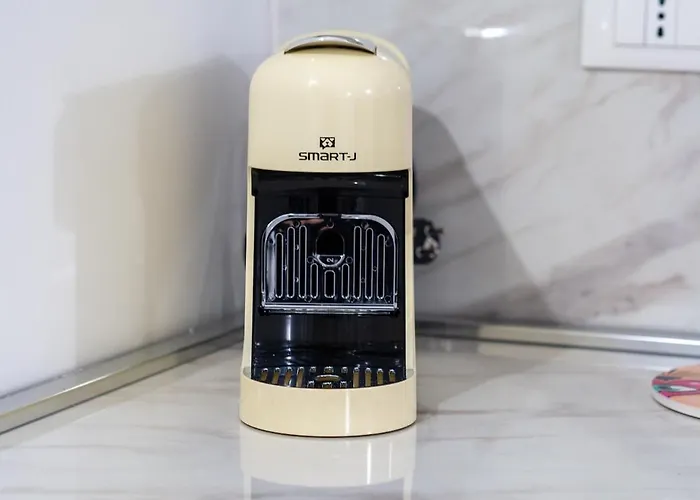 Modern - Stadio - Metro - Washington ミラノ