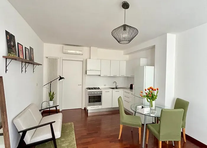 Porta Romana Living 아파트 *