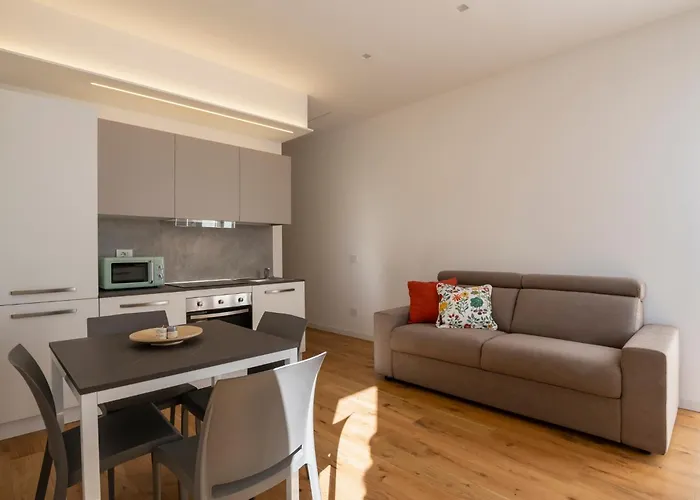 Apartmán Bright Design - Isola District - Metro M3 Milán