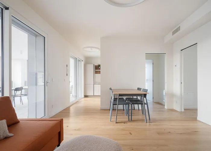 アパート Guesthost - Modern Terrace Flat Lambrate ミラノ
