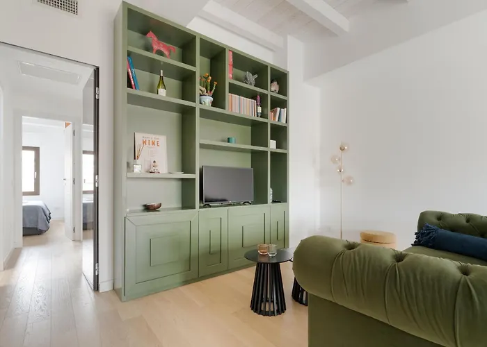 Guesthost - Modern Terrace Flat In Solari Area * ميلان