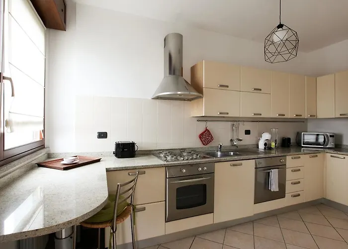 La Casa Di Marco - Luminoso A 2 Minuti Dalla Metro Apartment
