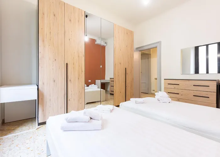 I-host Spacious 2br Near Center Μιλάνο