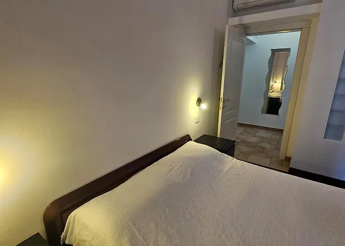 Apartament Three-room In Tortona District Mediolan