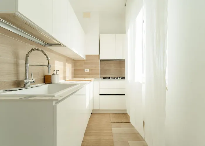 Guesthost - Spacious Balcony X6 Apartman *