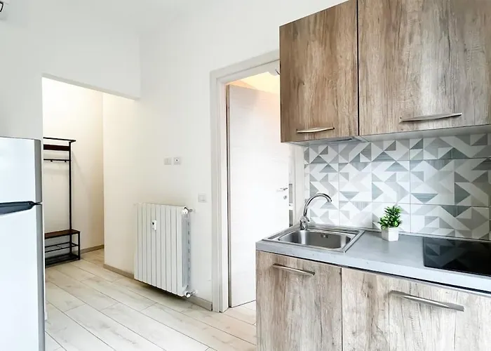 Monfalcone * Mediolan