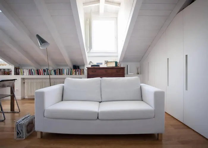 Charming Loft On The Navigli Apartment