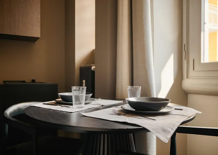 Domusmi Vitruvio 11 * Milan