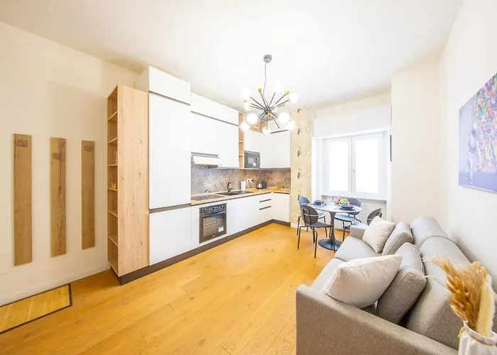 Luxurious 1bdr In Life, Sleeps 4 Apartament *