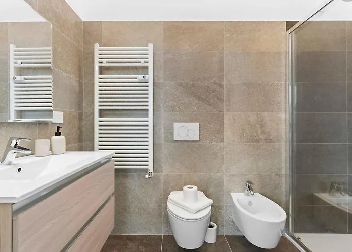 Premium With Balcony - Hospital Besta