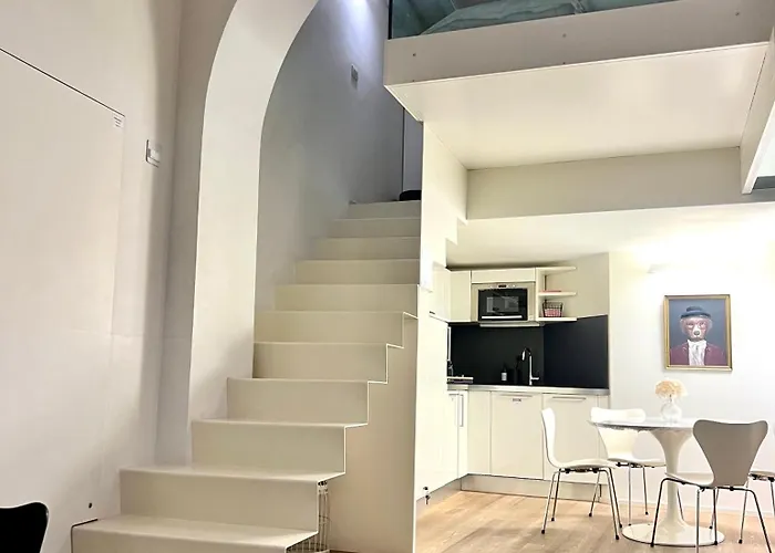 Intomilan I Design Loft San Babila Milano
