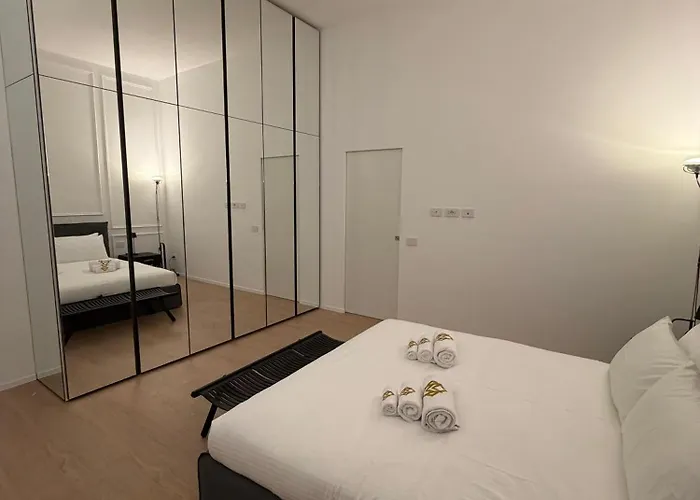 Maisons Via Dei Piatti - Bilo Милан