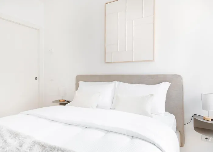 Easylife - - Macchi 26 - * Milano