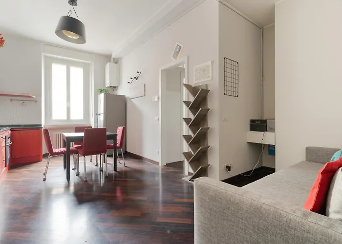 Guesthost - Cozy Balcony Meda * Mediolan