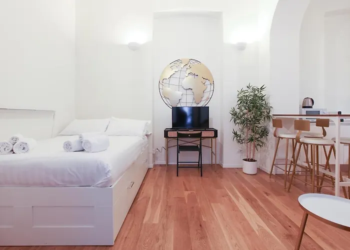 Minimal & Cozy Near Duomo * Milánó