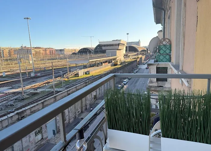 Galileo Balcony By Station Daire Milano