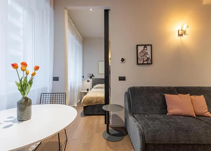 Gioia-centrale Bilocale Elegante E Luminoso Apartmán