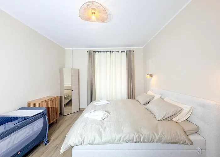 Japanese Luxury Retreat - Dyson - 2 - Zara *