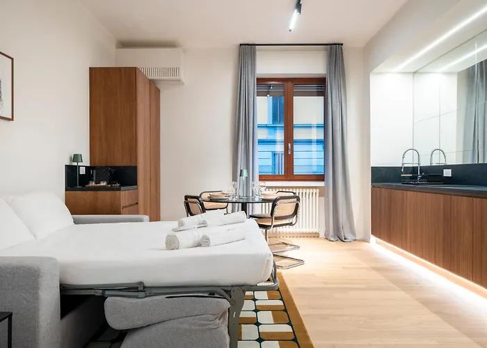 Tantardini House Near Navigli-bocconi * Milão