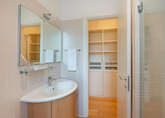 Easyhomes - Piazza Erculea Lägenhet