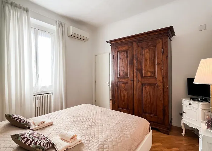 Апартаменты Porta Venezia Elegante Милан