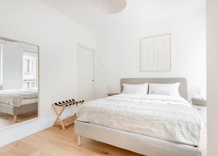 Easylife - - Macchi 26 - Milan