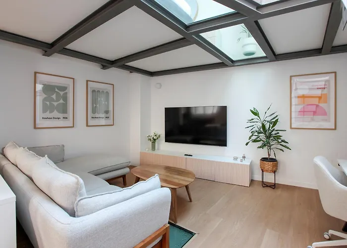 Cozy And Elegant Design Loft Milán