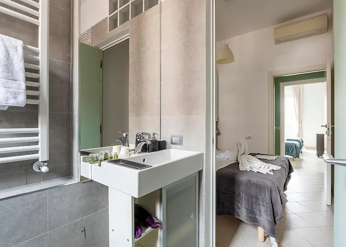 Dhome - Bocconi * מילאנו