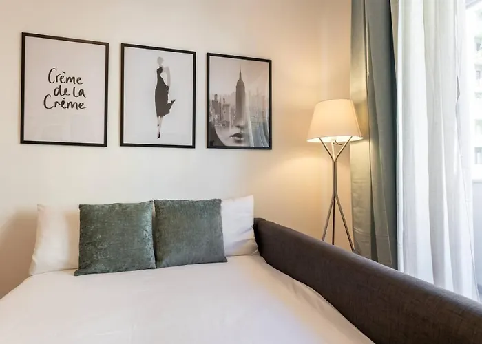 Centrale-duomo 10min - Spacious App - Sleeps 4 *