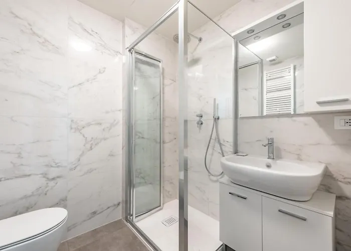 Stayeasy Santa Sofia 8-c - Duomo 2br Design Flat *