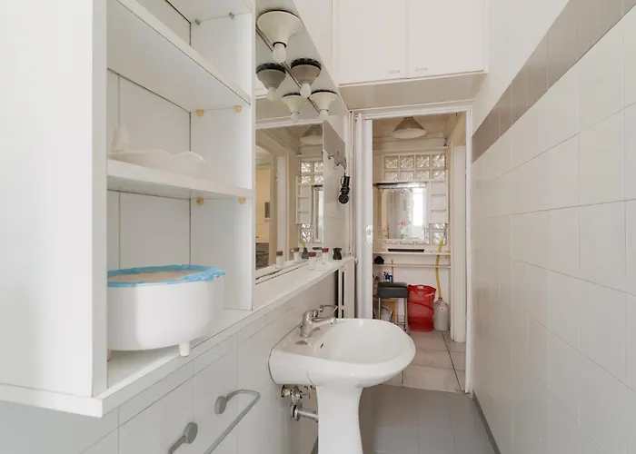 Guesthost - Cozy Near Mm1 Appartamento *