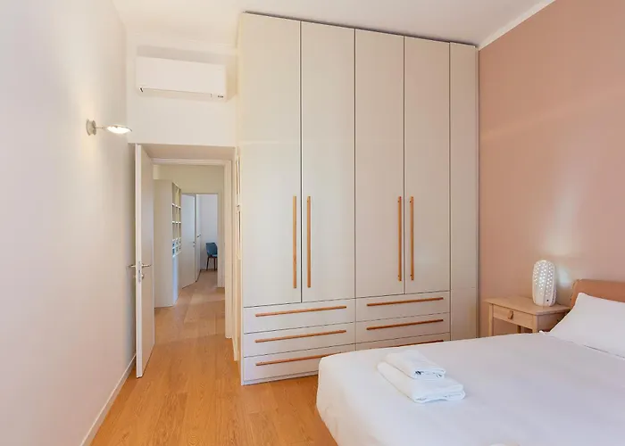 Lägenhet Easyhomes - Piazza Erculea *