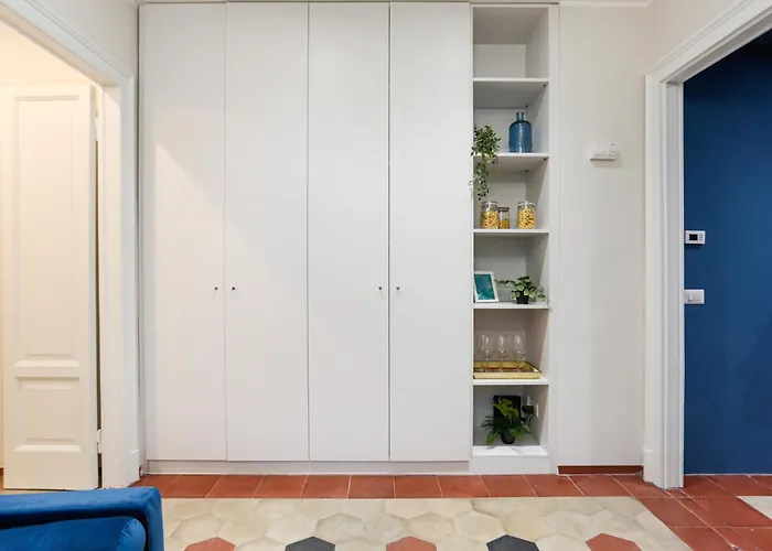 The Rent - Characteristic Three-room Near Via Washington Apartmán