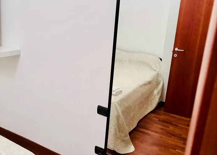 Daire Navigli Comfort Metro Romolo Iulm & Unipol Forum