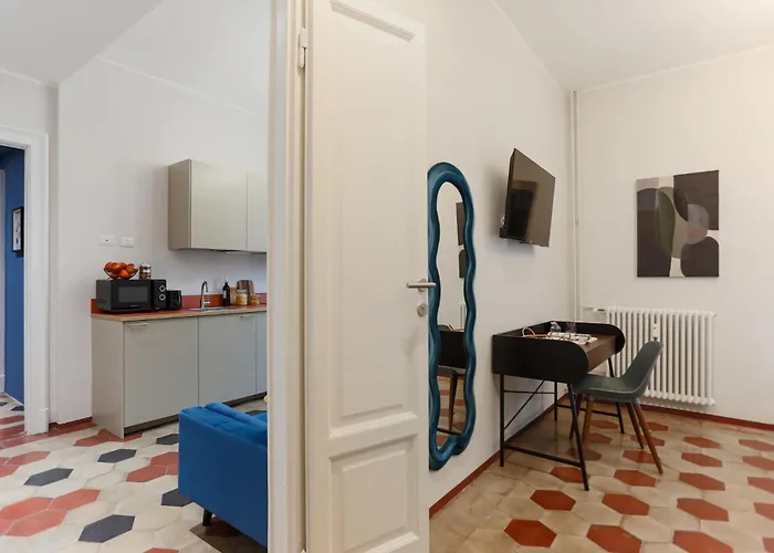 The Rent - Characteristic Three-room Near Via Washington Apartmán *