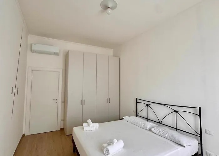 Corso Garibaldi 73 * Milano