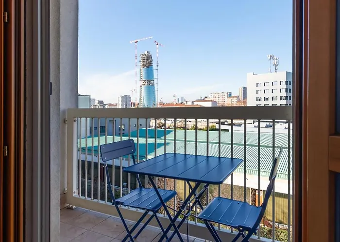 شقة I-host Spacious 2br With 2 Baths & Balcony ميلان