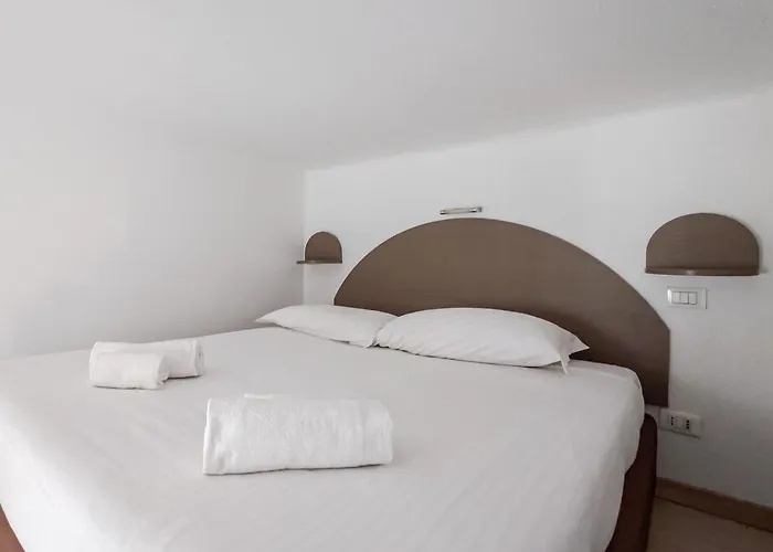 Navigli - Via Vigevano *