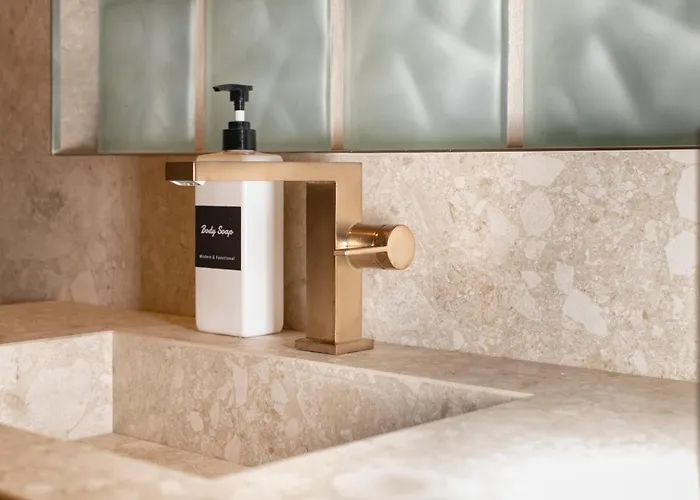 Bosco Royal By Station