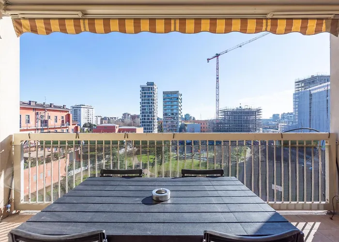 I-host Spacious 2br With 2 Baths & Balcony Appartamento *