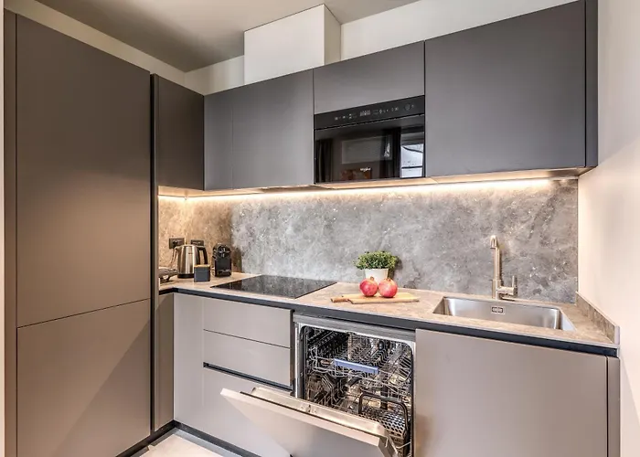 Seety Spartaco * Milan