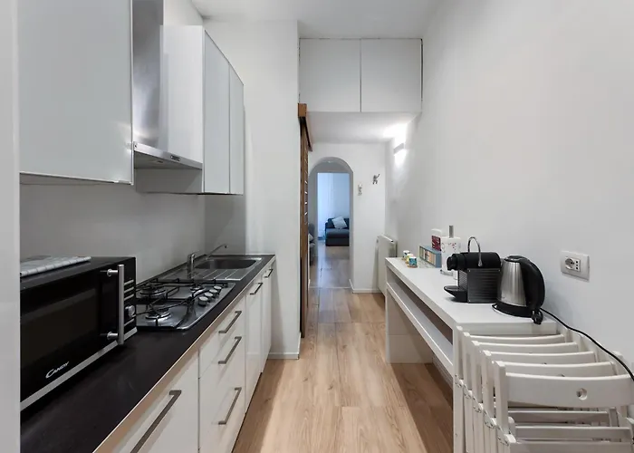 Navigli - Via Vigevano *