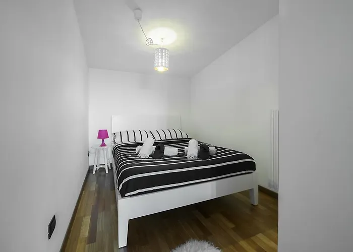 New Luxury Attic Santa Giulia Expo Apartmán