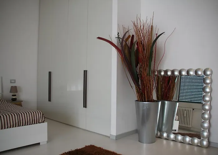 In Town * Милан