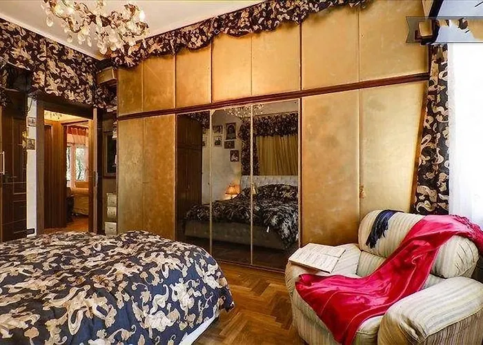 Apartment Romantic & Artistic