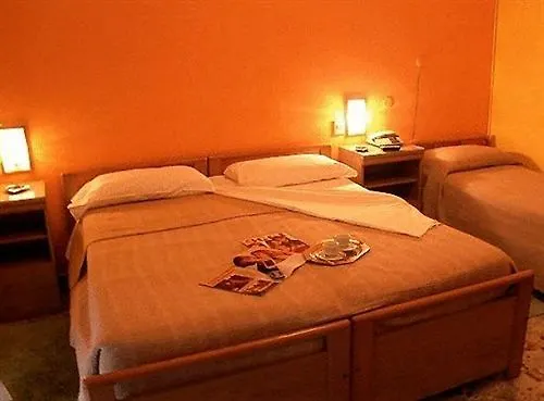 圣吉凡尼酒店 * 米兰