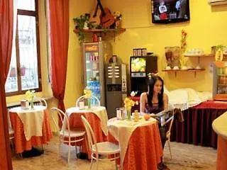 圣吉凡尼酒店 酒店 *