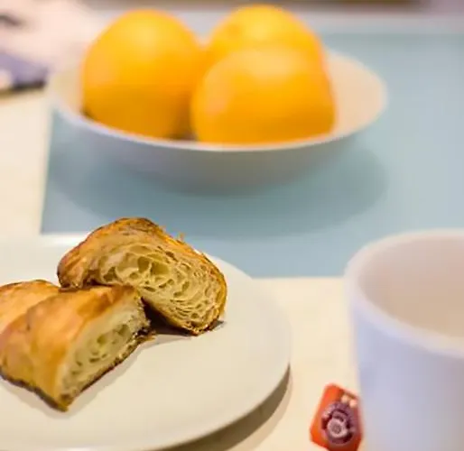 Joivy Stylish 1-bedroom Flat