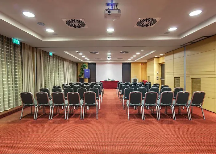 Nh Collection Touring Hotel